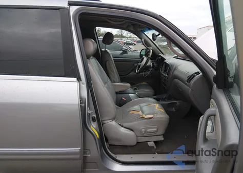 2001 Toyota Sequoia Limited V8 z USA, uszkodzony, nr VIN 5TDZT38A51S048556